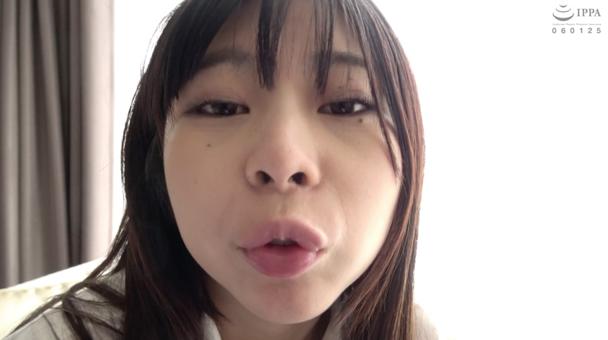 ＜痴女＞ 浜辺ことりのM男くんを濃厚な顔舐め鼻フェラでご奉仕★ 【高画...