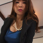 ＜痴女＞ 膝上25cmのタイトミニ、気持ちよすぎる腿コキ2 【高画質】