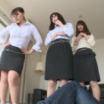 ＜痴女＞ 足臭折檻 ムレた足の臭いを嗅がされるお仕置き。 【高画質】