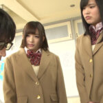 ＜痴女＞ 女子校生の紺のハイソックスで 【高画質】