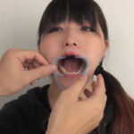 ＜痴女＞ 舌ピアス開口器痴女降臨！咀嚼嘔吐口腔逆レイプ 【高画質】