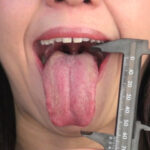 ＜痴女＞ 唾吐き194連発！！顔舐め接吻大納言 朝宮涼子 【高画質】