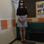 ＜痴女＞ 仕事帰り女性の汚れた足舐め専門職（2） 【高画質】