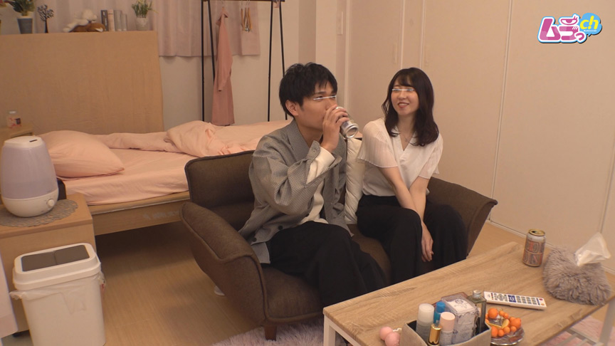 ＜痴女＞ 清楚系ビッチがイキったナンパチ○ポを逆捕食 【高画質】