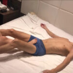 ＜痴女＞ 【乳首攻めキスされながら電気あんま】電気あんまで勃起 【高画質】