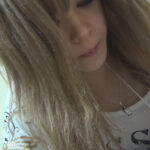 ＜痴女＞ ねっちょり唾をちんぼにぺっと吐きまくる唾手こきギャル 【高画質】