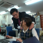 ＜痴女＞ 服を着たままオシッコ浴びたい 阿由葉あみ 【高画質】