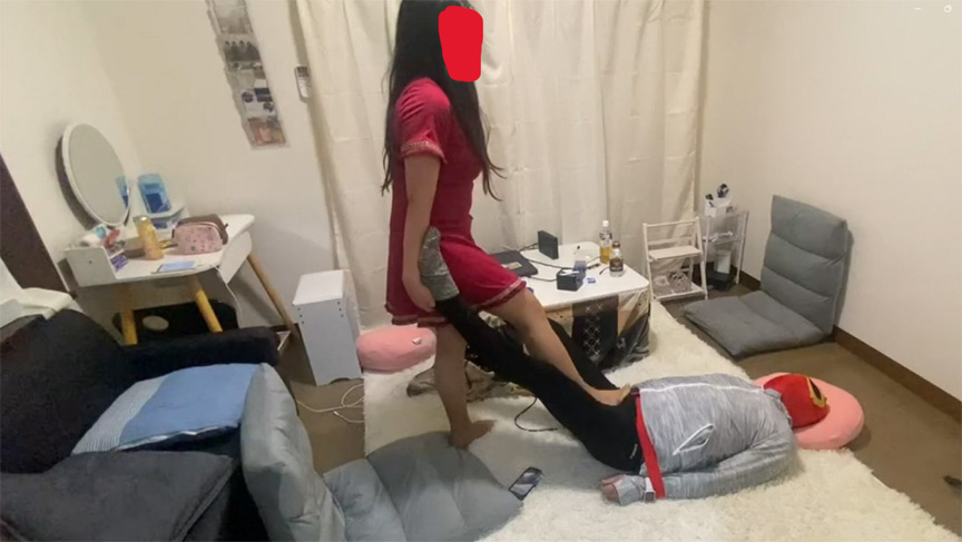 ＜痴女＞ マイちんゲール事珠宮さきさんの電気アンマを受ける！ 【高画質...