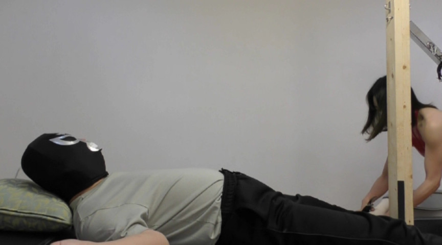 ＜痴女＞ 若林美保さんにくすぐりの刑にかけられた長年のファン！ 【高画...