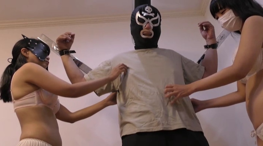 ＜痴女＞ ダブル痴女王様AV女優嬢からくすぐり責めを受けるM男 【高画...