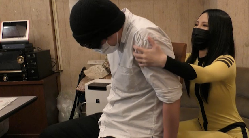 ＜痴女＞ 綺麗系な女の子からくすぐり責めにされました…！ 【高画質】