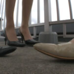 ＜痴女＞ 女子足奴隷 酸っぱいパンプス＆パンストのつま先 【高画質】