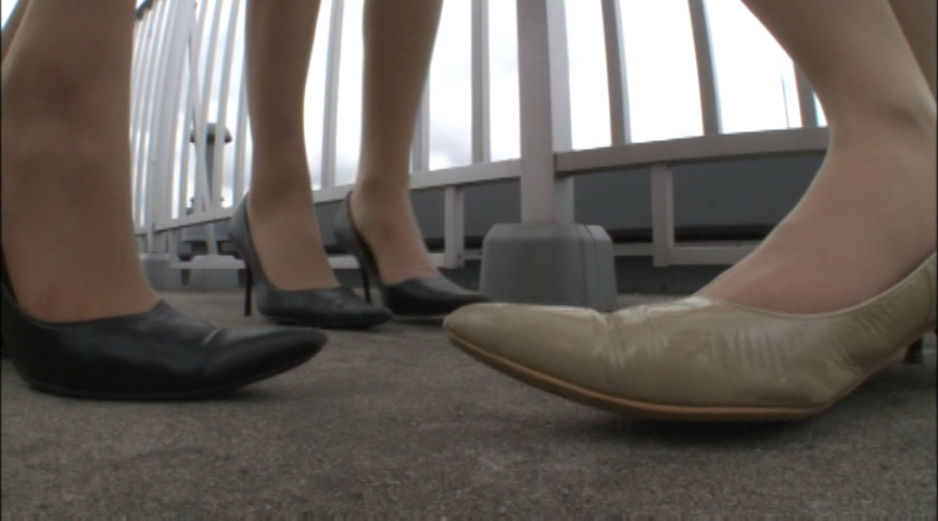 ＜痴女＞ 女子足奴隷 酸っぱいパンプス＆パンストのつま先 【高画質】