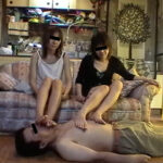 ＜痴女＞ ナマ足舐め踏みVOL.6 エステティシャン二人 【高画質】