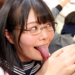 ＜痴女＞ 乳首ちゅぱちゅぱ逆痴漢 【高画質】