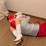 ＜痴女＞ ザコ女戦闘員と正義のヒロイン三人がかりで電気アンマ 【高画質】