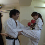 ＜痴女＞ 人妻美人空手家 怒りの鉄拳制裁 【高画質】