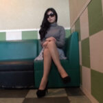 ＜痴女＞ 仕事帰り女性の汚れた足舐め専門職（5） 【高画質】