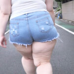 ＜痴女＞ 爆乳お化け尻セルライト☆ホットパンツ未亡人 とわこ 【高画質】