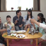 ＜痴女＞ 4人でルームシェアする痴女っ娘たちの自宅中出し合コン 【高画質】