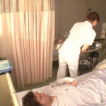 ＜痴女＞ 看護師の透けパン尻をオカズに隠れせんずりしていたら1 【高画質】