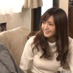 ＜痴女＞ お尻を動かす度に膨らむ僕のチ◯コに気付いた彼女は… 【高画質】