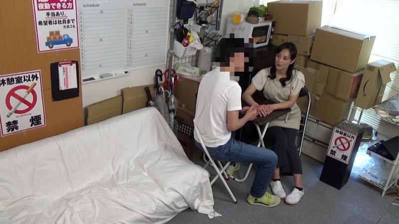 ＜痴女＞ ヤリ部屋になっているバイト先の休憩室05 【高画質】