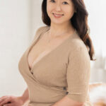 ＜痴女＞ 極上！！四十路奥さま初脱ぎAVドキュメント 豊永映美 【高画質】