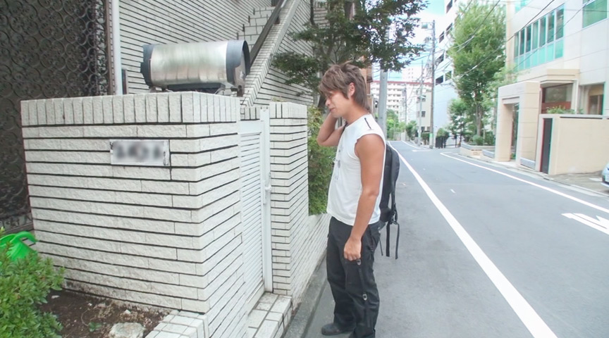 ＜痴女＞ 久々に実家帰ったら民泊施設になってた 母娘3人に中出し 【高...