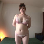 ＜痴女＞ ヤラせてくれる爆乳ムッチリどすけべ姉ちゃん あさひ 【高画質】