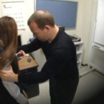 ＜痴女＞ ジャパニーズJKの逆セクハラ 白人講師と淫行 暴露 【高画質】