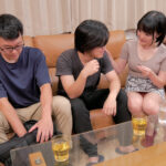 ＜痴女＞ 男を誘惑するロリ巨乳痴女妻！ ／ 音風ねる 【高画質】