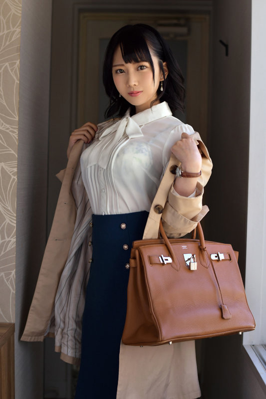 ＜痴女＞ 痴女子アナと相部屋ラブホテルでSEX 香椎佳穂 【高画質】