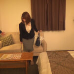 ＜痴女＞ ニンゲン観察 ドS痴女が、イケメンを乳首開発ドM調教 【高画質】