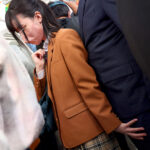 ＜痴女＞ 唾液ダラダラ接吻痴漢5 密着して舐めまくる痴女子○生 【高画質】