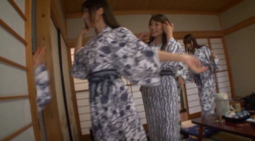 ＜痴女＞ 卒業記念に思いっきりヤリまくり温泉旅行 【高画質】