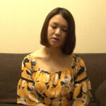 ＜痴女＞ 自宅で露出！？ 見せたがる未亡人 【高画質】