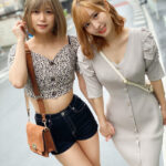 ＜痴女＞ 露出W痴女 小悪魔お姉さんが逆ナン露出でチ○ポ漁り 【高画質】