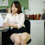 ＜痴女＞ 挑発的誘惑パンチラリズム 【高画質】