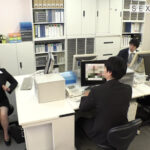 ＜痴女＞ 上司は美人なのにSEX依存なのでところ構わずハメまくる 【高画質】