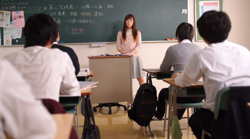 ＜痴女＞ サッカー歴10年 元高校体育教師 綾瀬みおり（26歳） 【高...