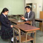 ＜痴女＞ 小便制裁2 「痴女子校生と変態教師」 【高画質】