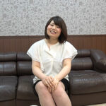 ＜痴女＞ 色香漂う熟れた人妻 Vol.3 股間までさらして… 【高画質】