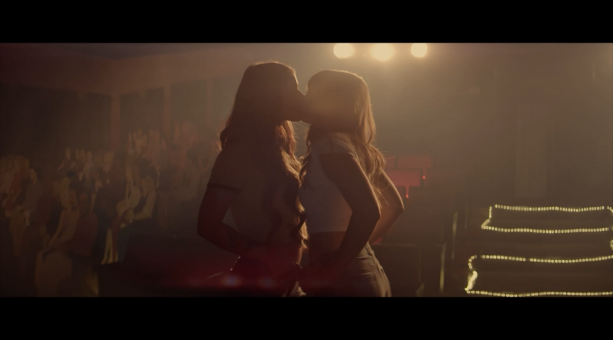 ＜痴女＞ 【VIXEN】Deeper～劇場で起こった色情奇譚～ 【高画...