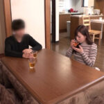 ＜痴女＞ こたつの中の下半身に我慢できずイタズラ！兄貴の奥さん 【高画質】