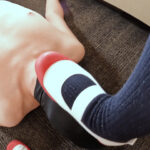 ＜痴女＞ オジさん、変態だから足だけで満足でしょ？ 【高画質】