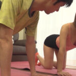 ＜痴女＞ 胸チラを発見し、見てたけど、やっぱりバレてた？！  6 【高画質】