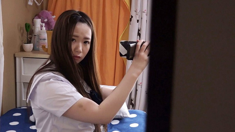 ＜痴女＞ 嫁の連れ子が巨乳な小悪魔ちゃん。ひなた 【高画質】