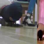 ＜痴女＞ 在日留学生が小剛にうんこを食べさせる 【DUGA】