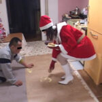 ＜痴女＞ サンタ女王様の白ブーツ踏み潰し 【DUGA】